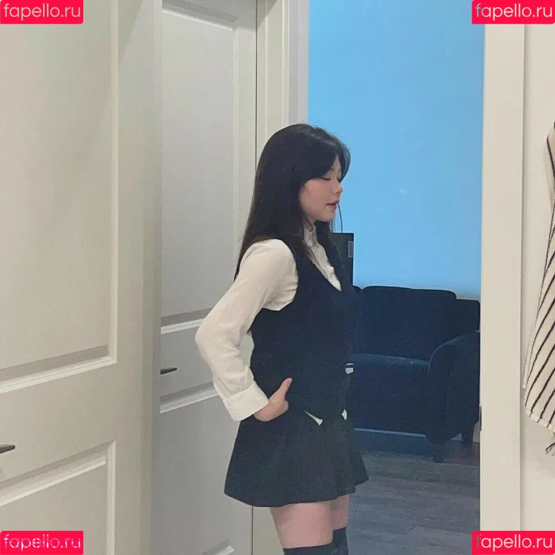 Júlia Nakamura Onlyfans Photo Gallery 