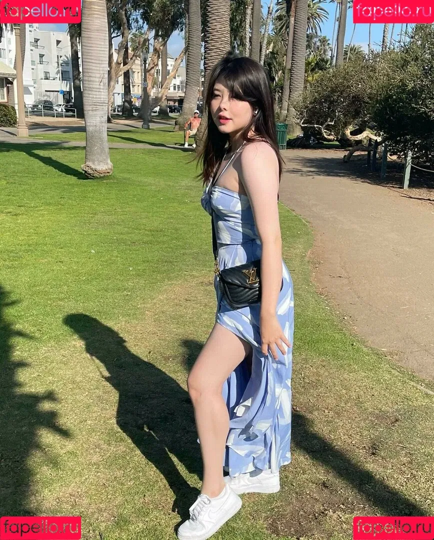 Júlia Nakamura Onlyfans Photo Gallery 