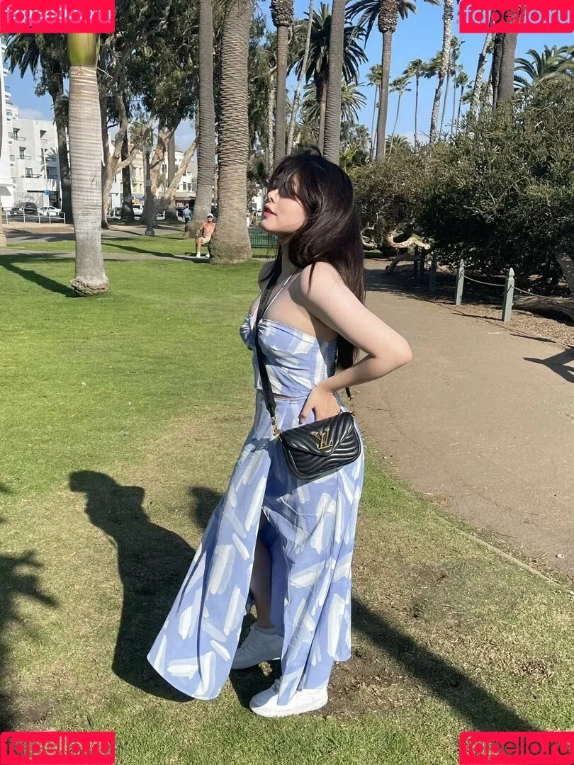 Júlia Nakamura Onlyfans Photo Gallery 