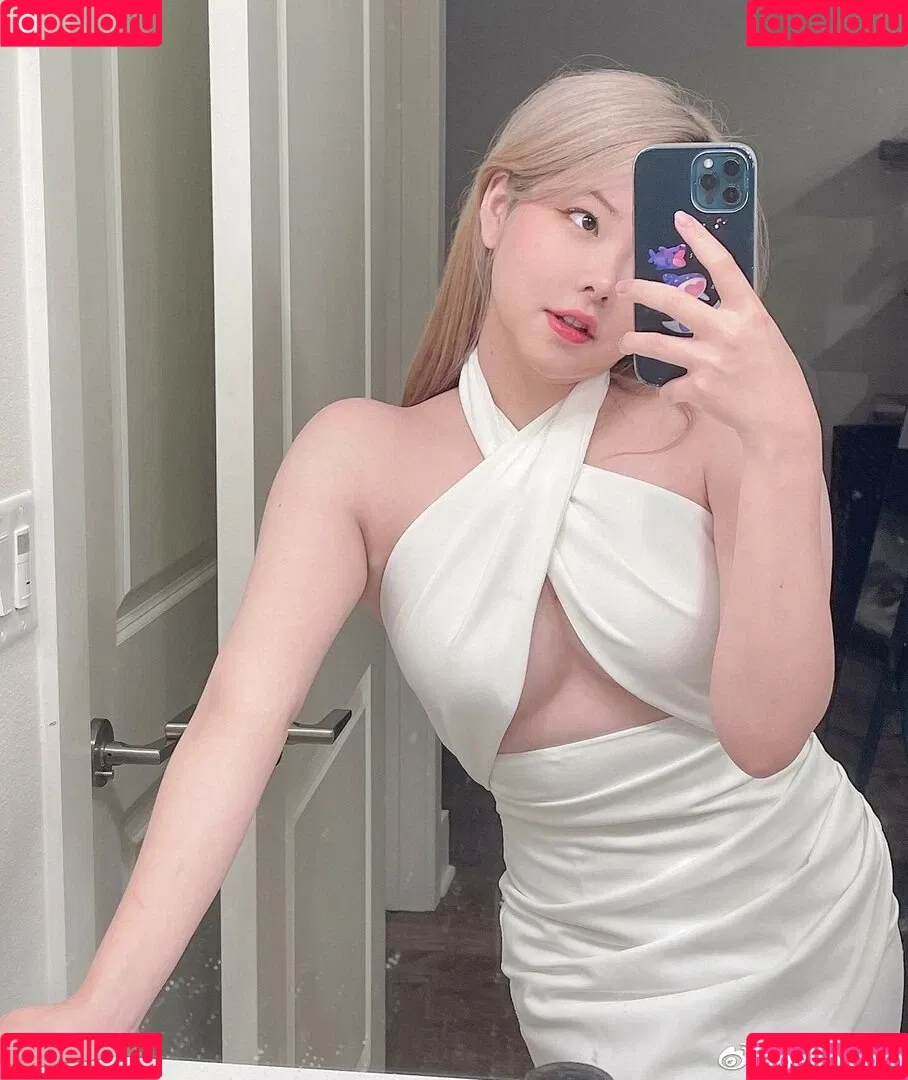 Júlia Nakamura Onlyfans Photo Gallery 