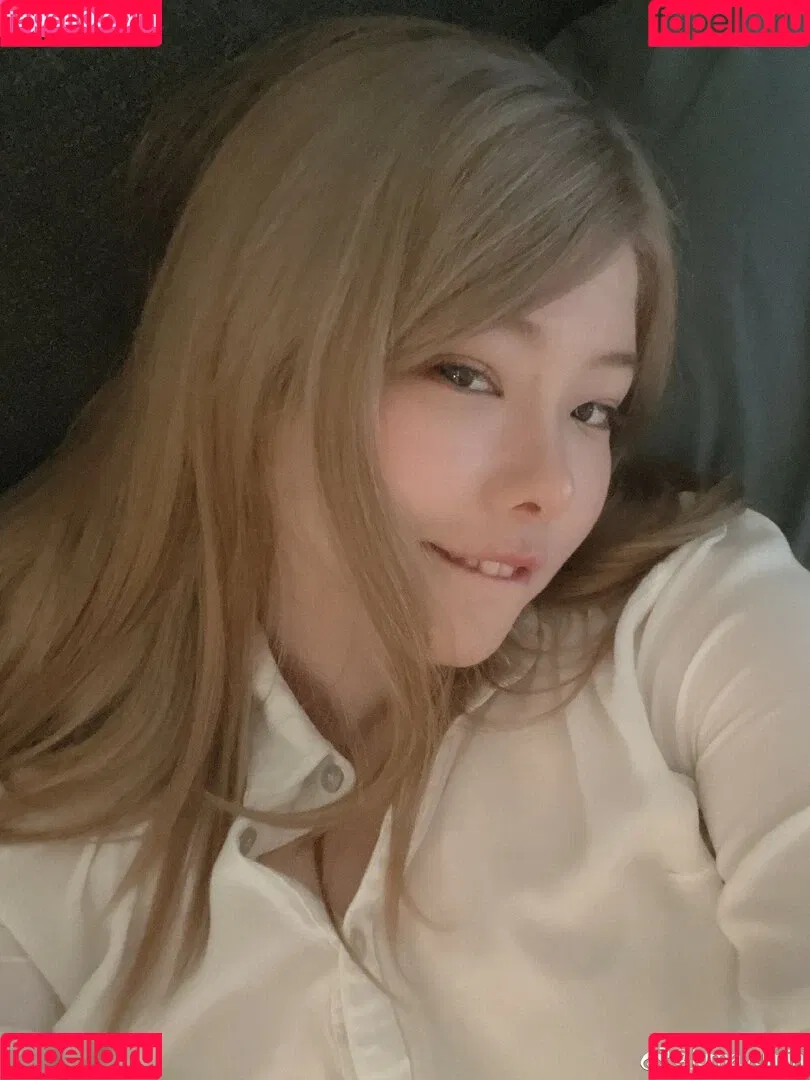 Júlia Nakamura Onlyfans Photo Gallery 