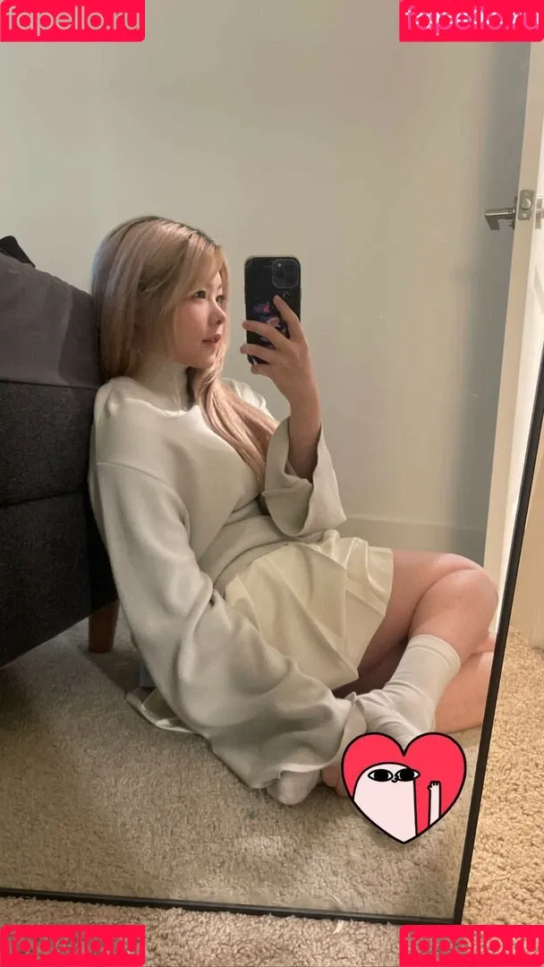 Júlia Nakamura Onlyfans Photo Gallery 