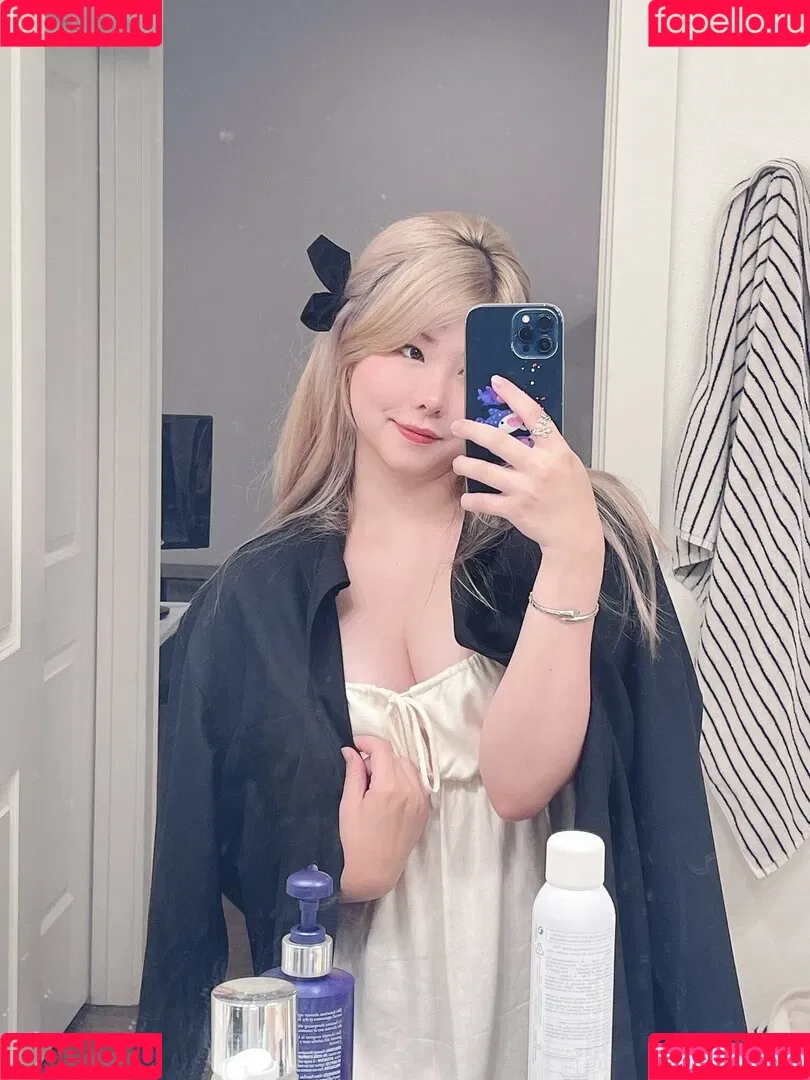 Júlia Nakamura Onlyfans Photo Gallery 