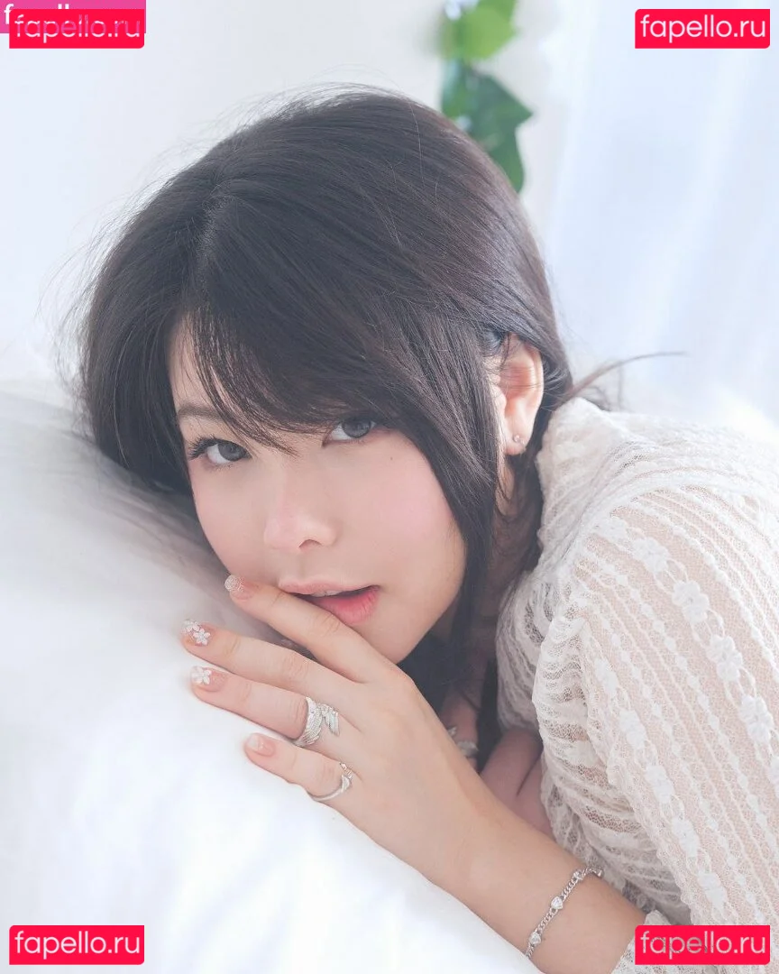 Júlia Nakamura Onlyfans Photo Gallery 