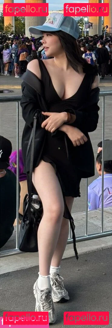 Júlia Nakamura Onlyfans Photo Gallery 