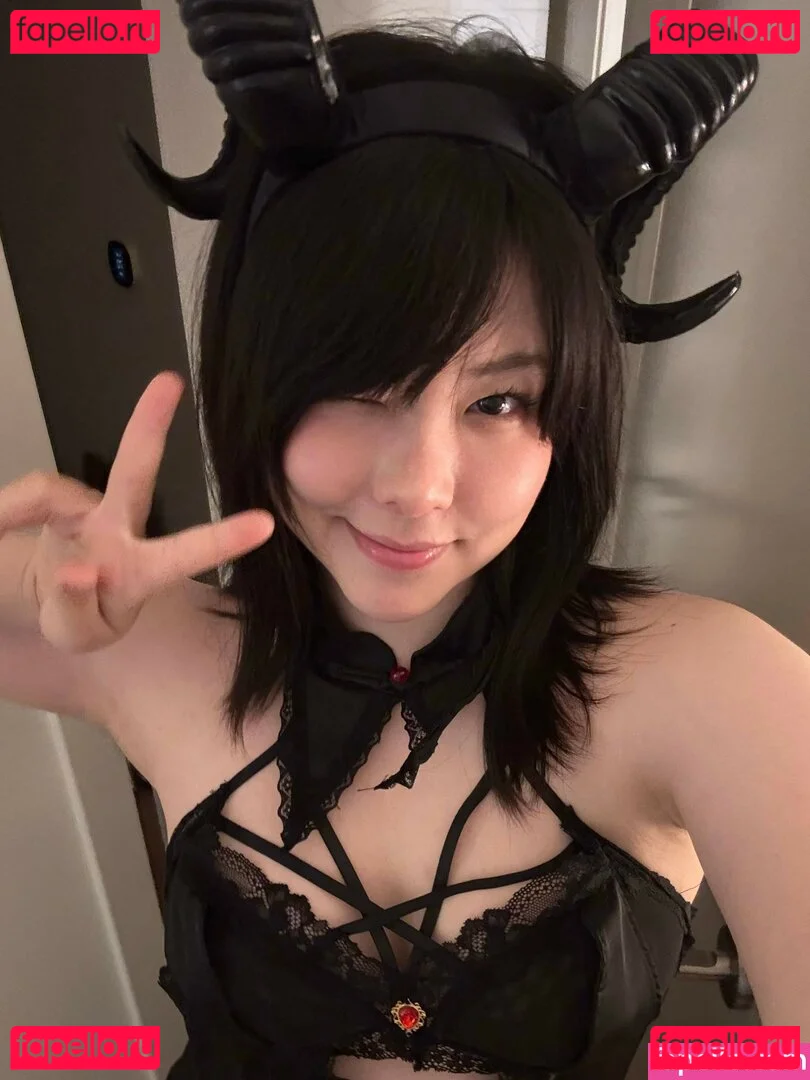 Júlia Nakamura Onlyfans Photo Gallery 