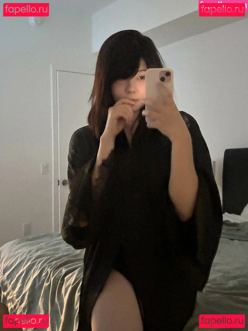 Júlia Nakamura Onlyfans Photo Gallery 