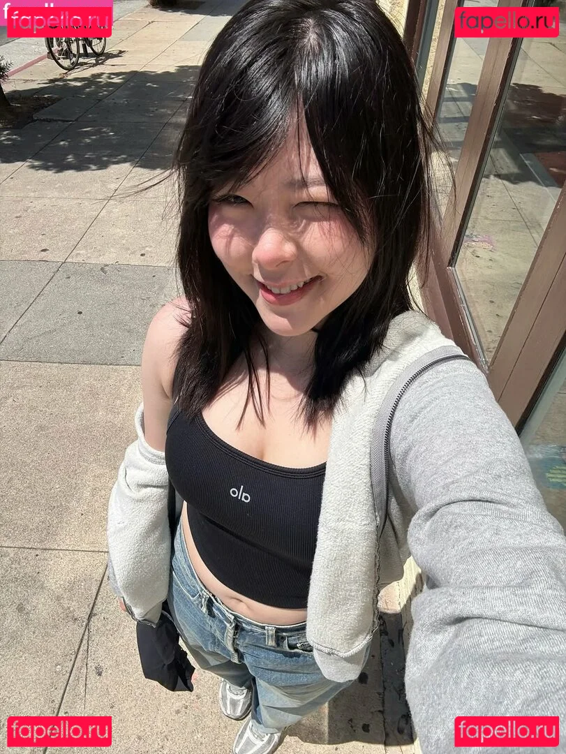 Júlia Nakamura Onlyfans Photo Gallery 