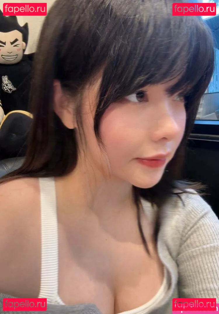 Júlia Nakamura Onlyfans Photo Gallery 