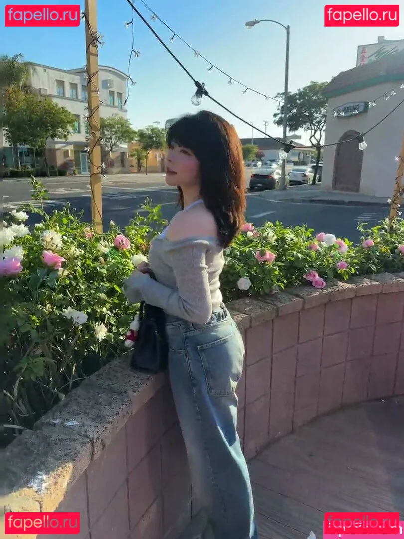 Júlia Nakamura Onlyfans Photo Gallery 