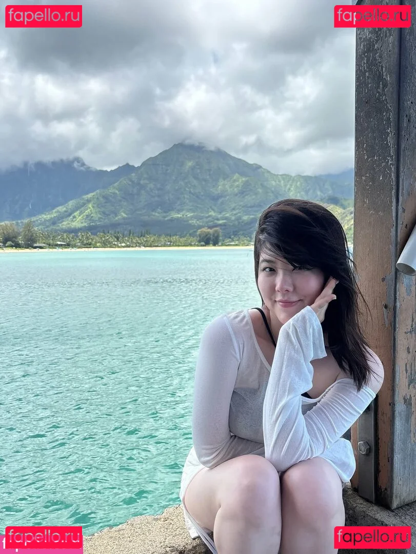 Júlia Nakamura Onlyfans Photo Gallery 