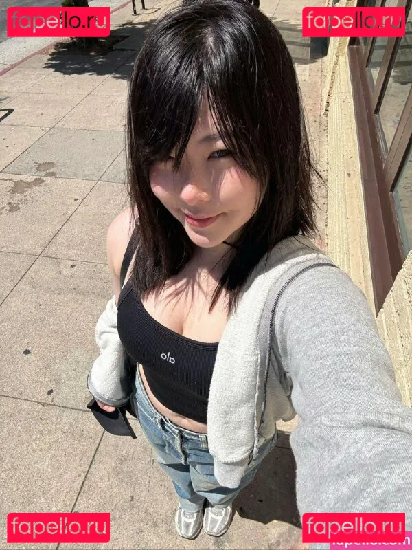 Júlia Nakamura Onlyfans Photo Gallery 