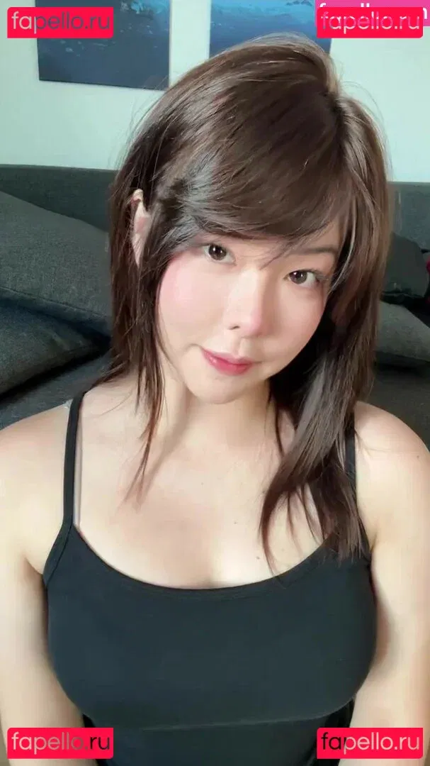 Júlia Nakamura Onlyfans Photo Gallery 