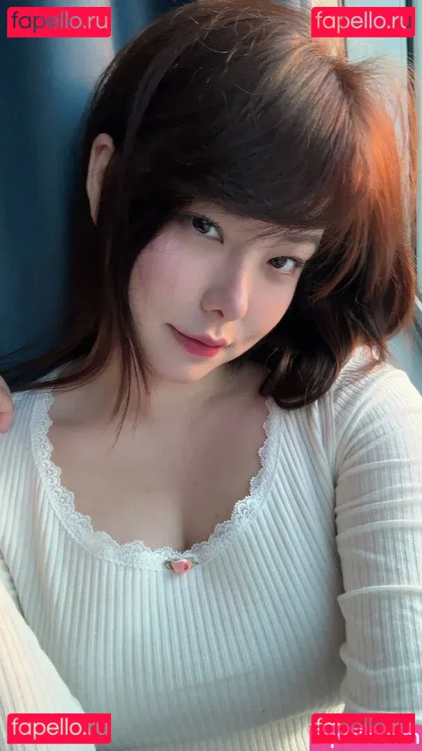 Júlia Nakamura Onlyfans Photo Gallery 