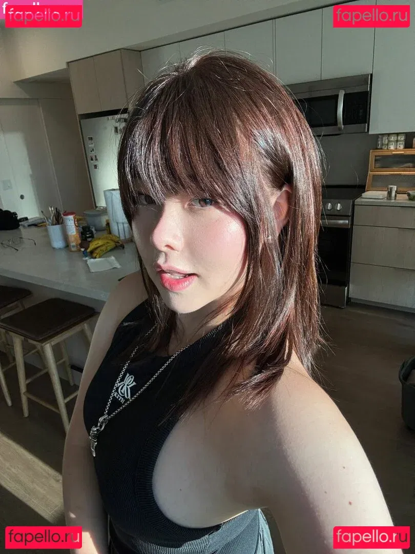 Júlia Nakamura Onlyfans Photo Gallery 