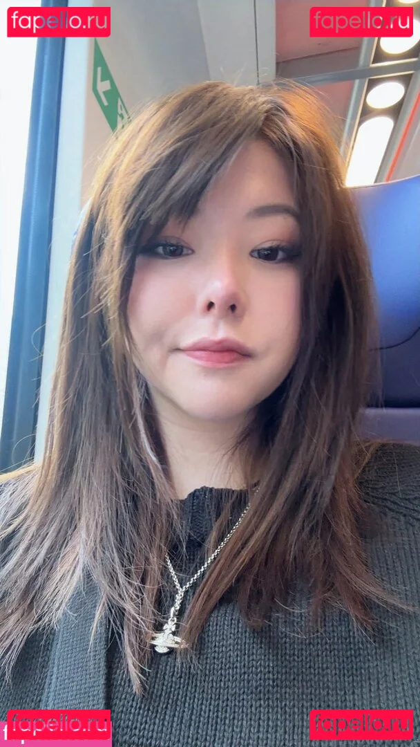 Júlia Nakamura Onlyfans Photo Gallery 