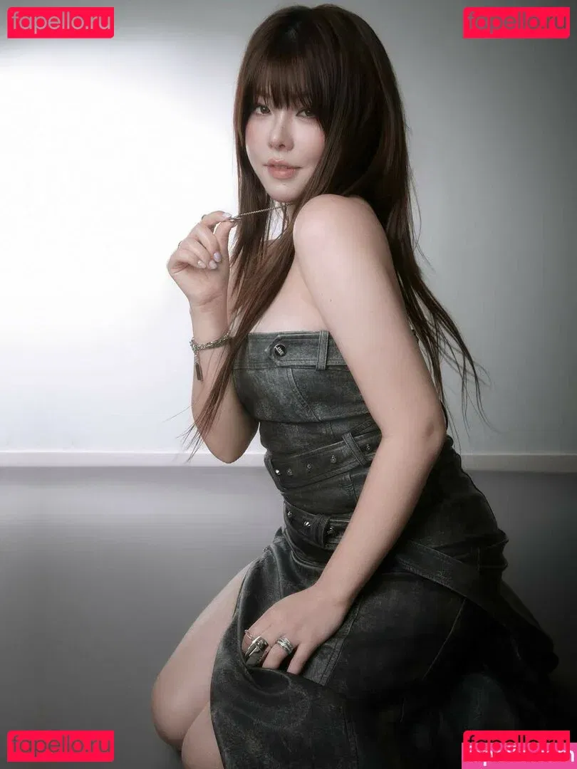 Júlia Nakamura Onlyfans Photo Gallery 