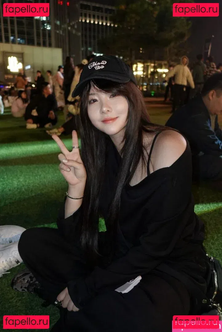 Júlia Nakamura Onlyfans Photo Gallery 