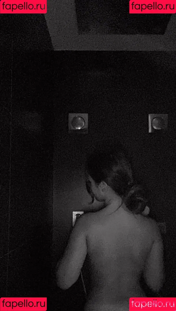 Emilie Onlyfans Photo Gallery 