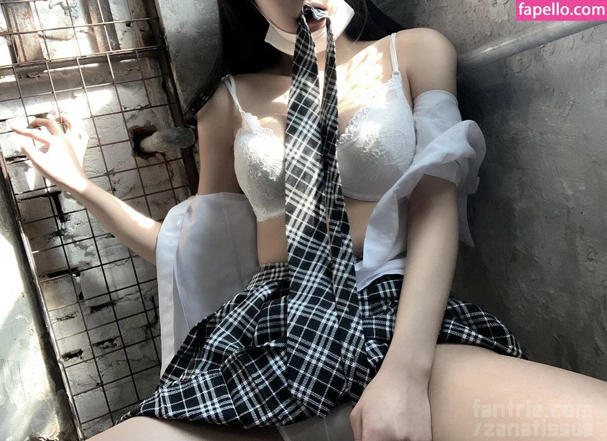 zanatissue Onlyfans Photo Gallery 