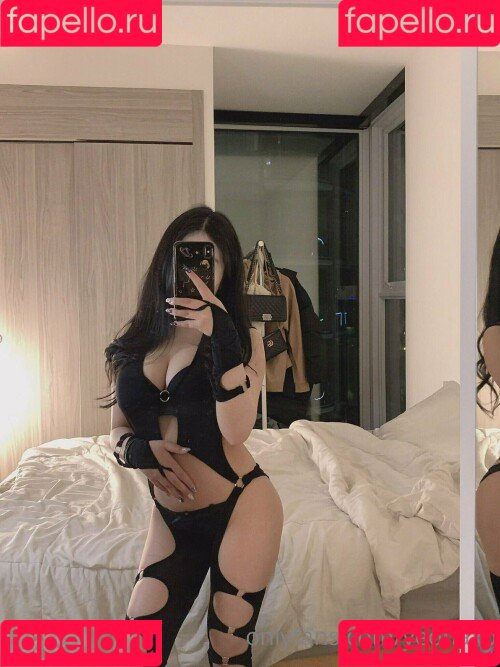 Yeonaxo Onlyfans Photo Gallery 