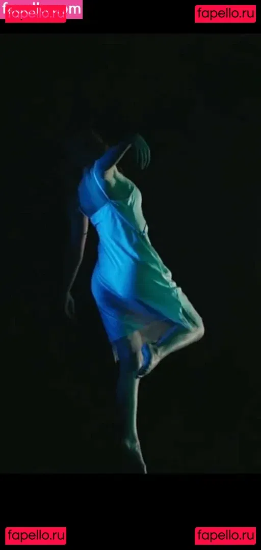 Emily Rudd Onlyfans Photo Gallery 