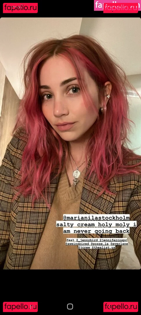 Emily Rudd Onlyfans Photo Gallery 