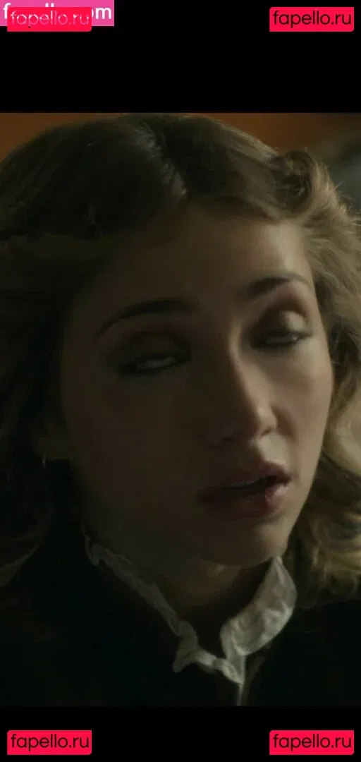 Emily Rudd Onlyfans Photo Gallery 