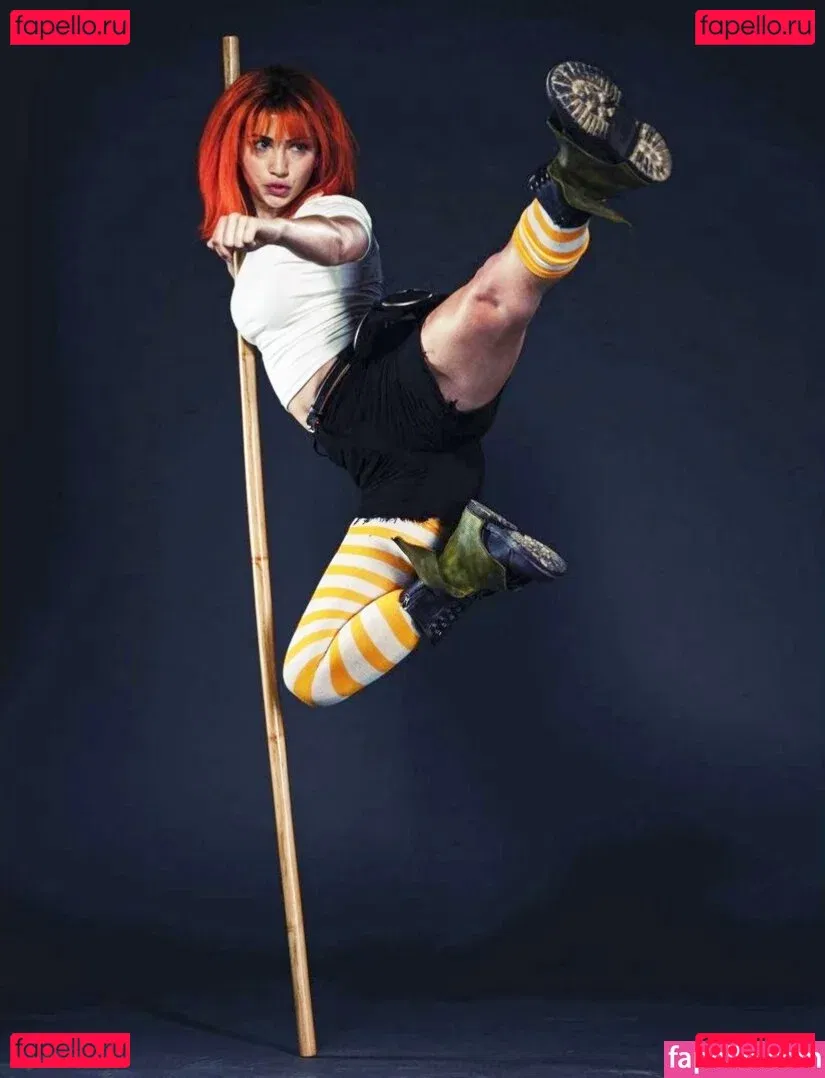 Emily Rudd Onlyfans Photo Gallery 