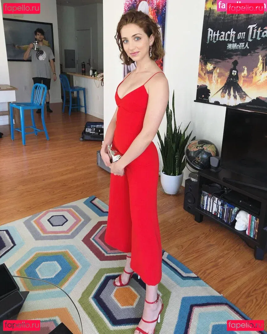 Emily Rudd Onlyfans Photo Gallery 