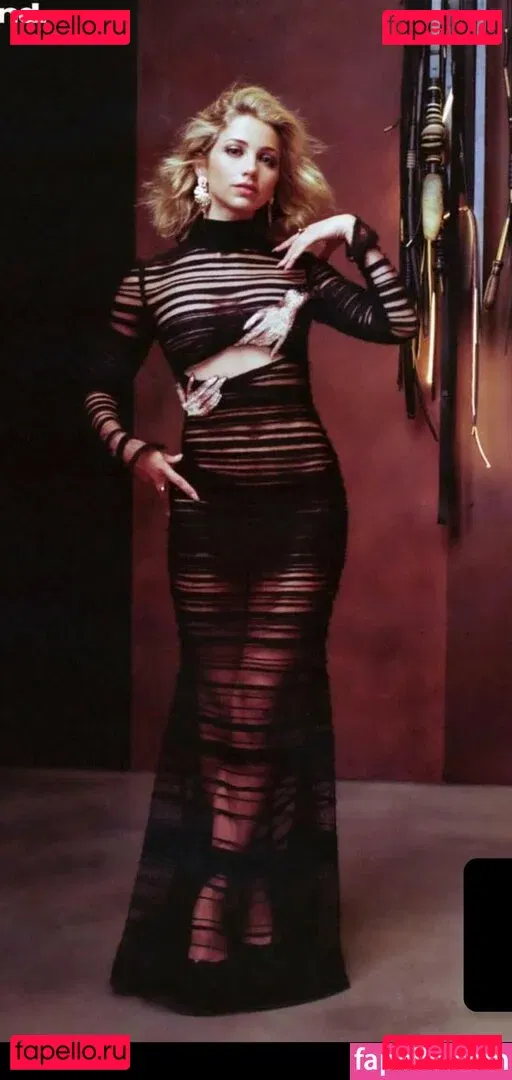 Emily Rudd Onlyfans Photo Gallery 