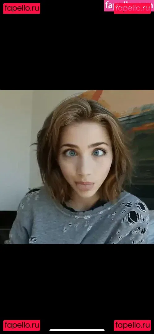Emily Rudd Onlyfans Photo Gallery 
