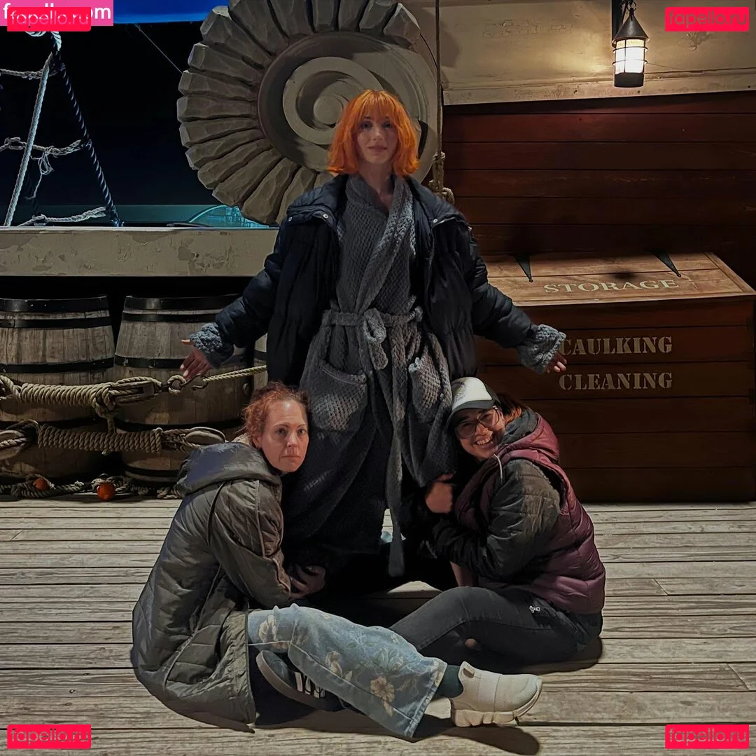 Emily Rudd Onlyfans Photo Gallery 