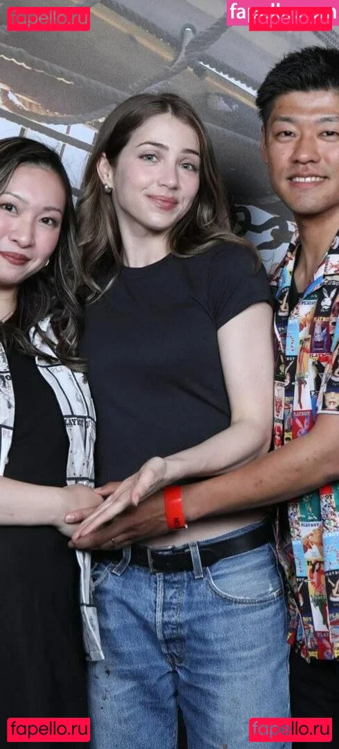 Emily Rudd Onlyfans Photo Gallery 