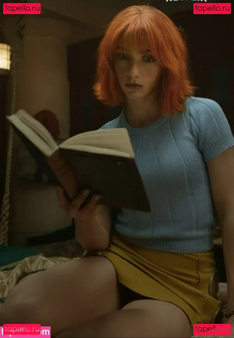 Emily Rudd Onlyfans Photo Gallery 