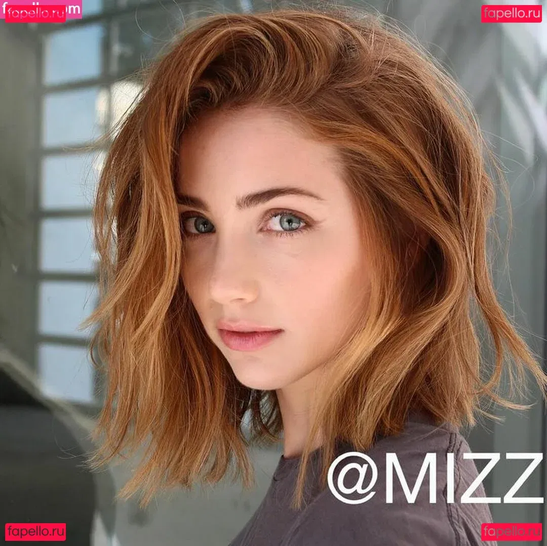 Emily Rudd Onlyfans Photo Gallery 