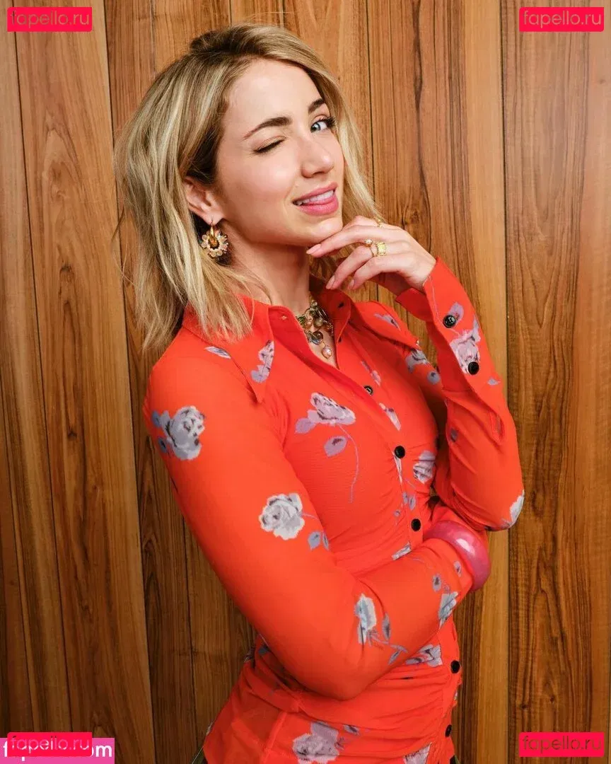 Emily Rudd Onlyfans Photo Gallery 