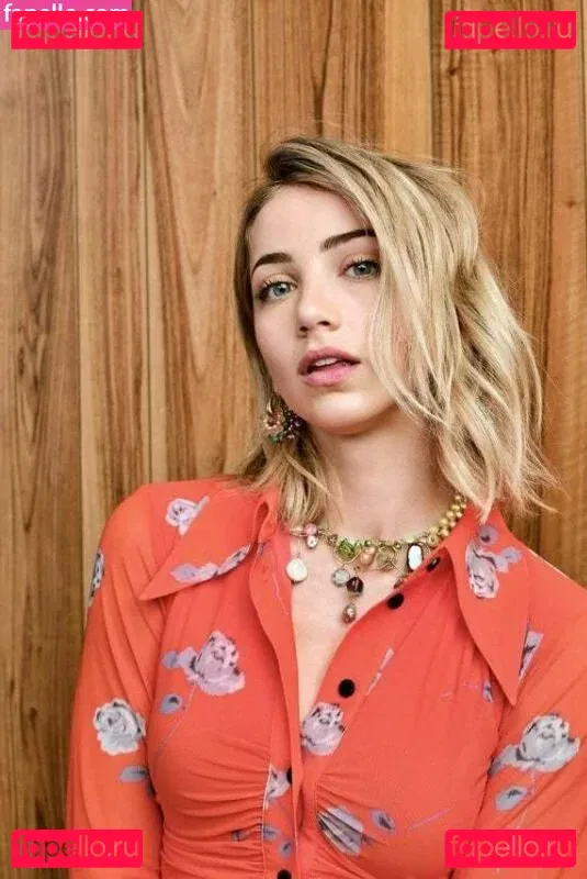 Emily Rudd Onlyfans Photo Gallery 