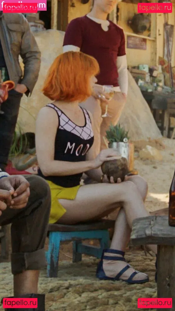 Emily Rudd Onlyfans Photo Gallery 