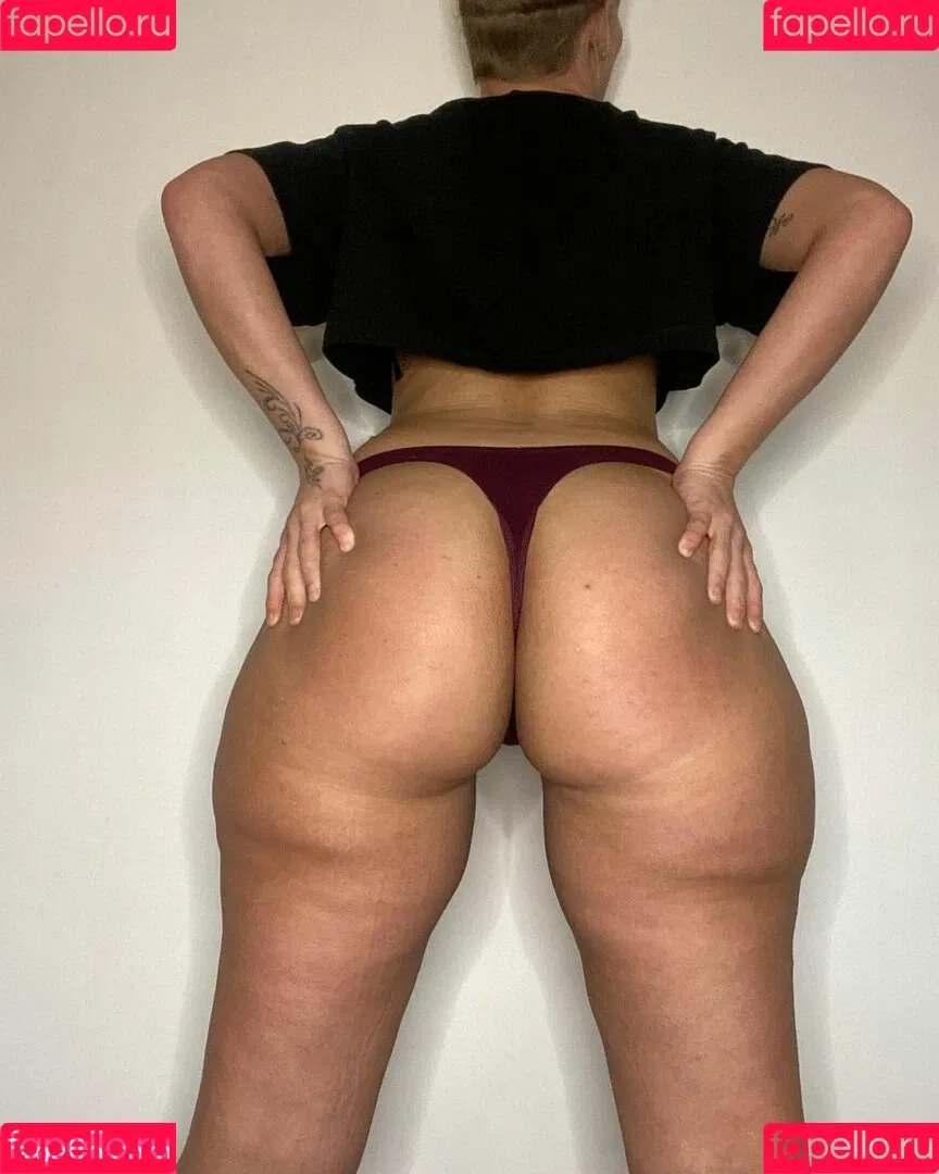 Axellepeach_ Onlyfans Photo Gallery 