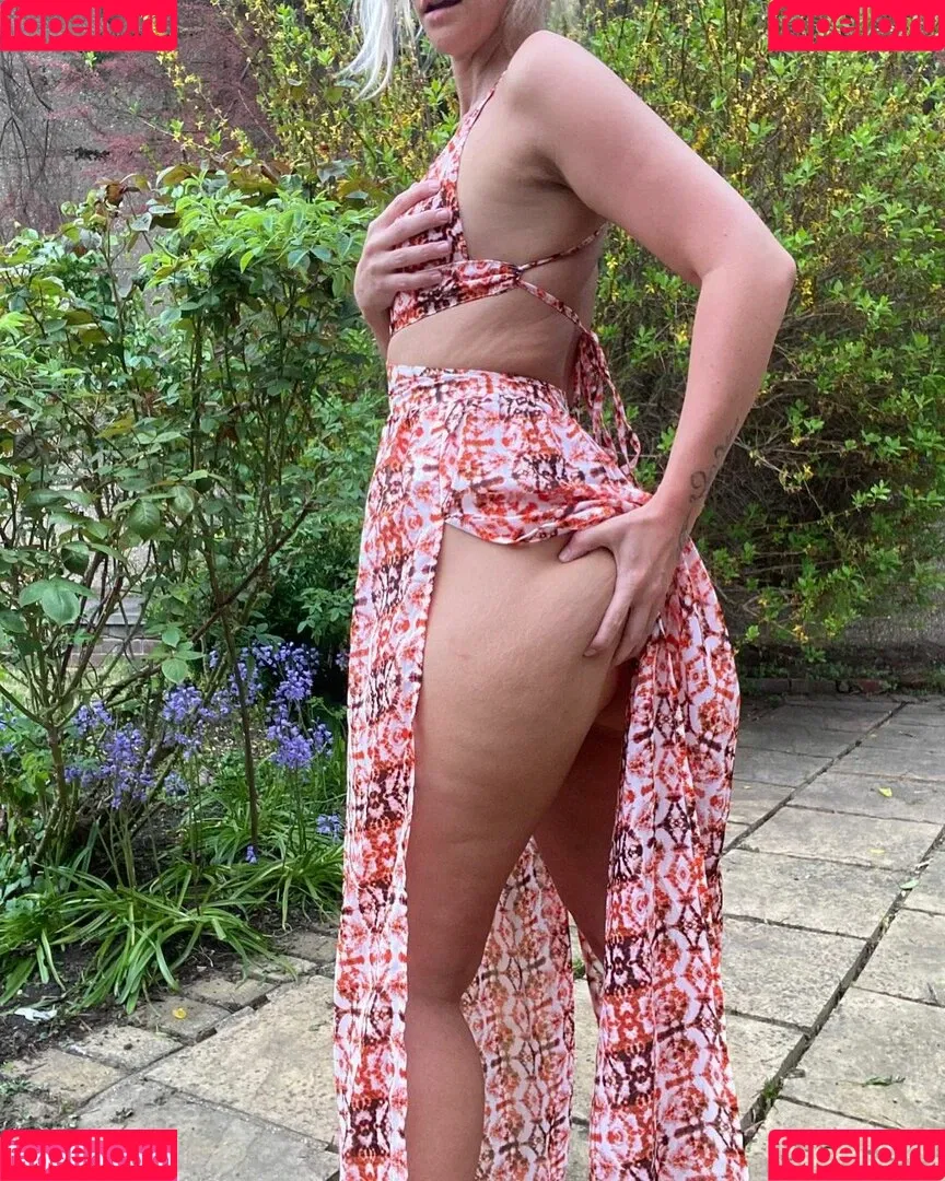 Axellepeach_ Onlyfans Photo Gallery 