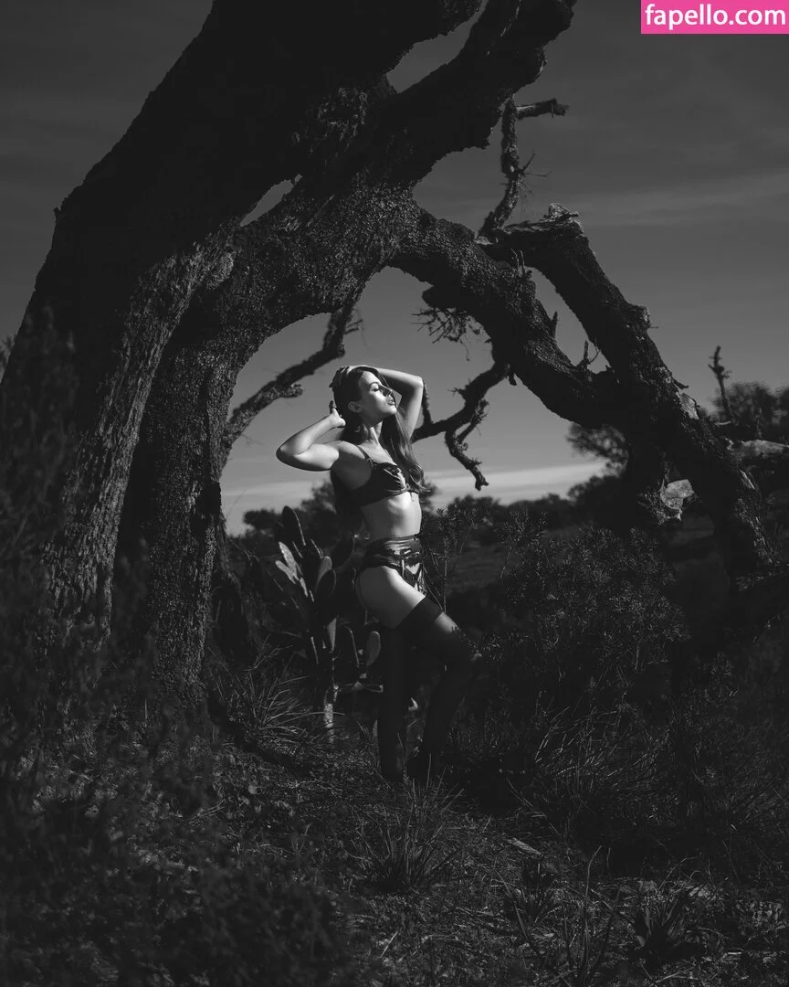 Anna Zapala Onlyfans Photo Gallery 