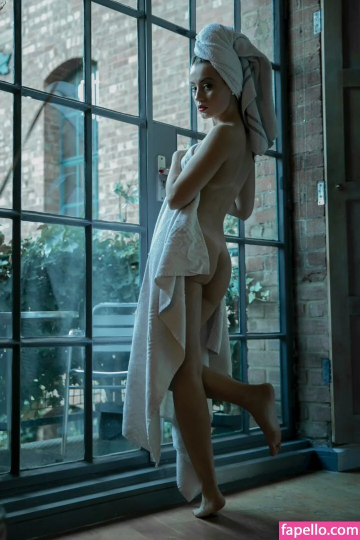 Anna Zapala Onlyfans Photo Gallery 