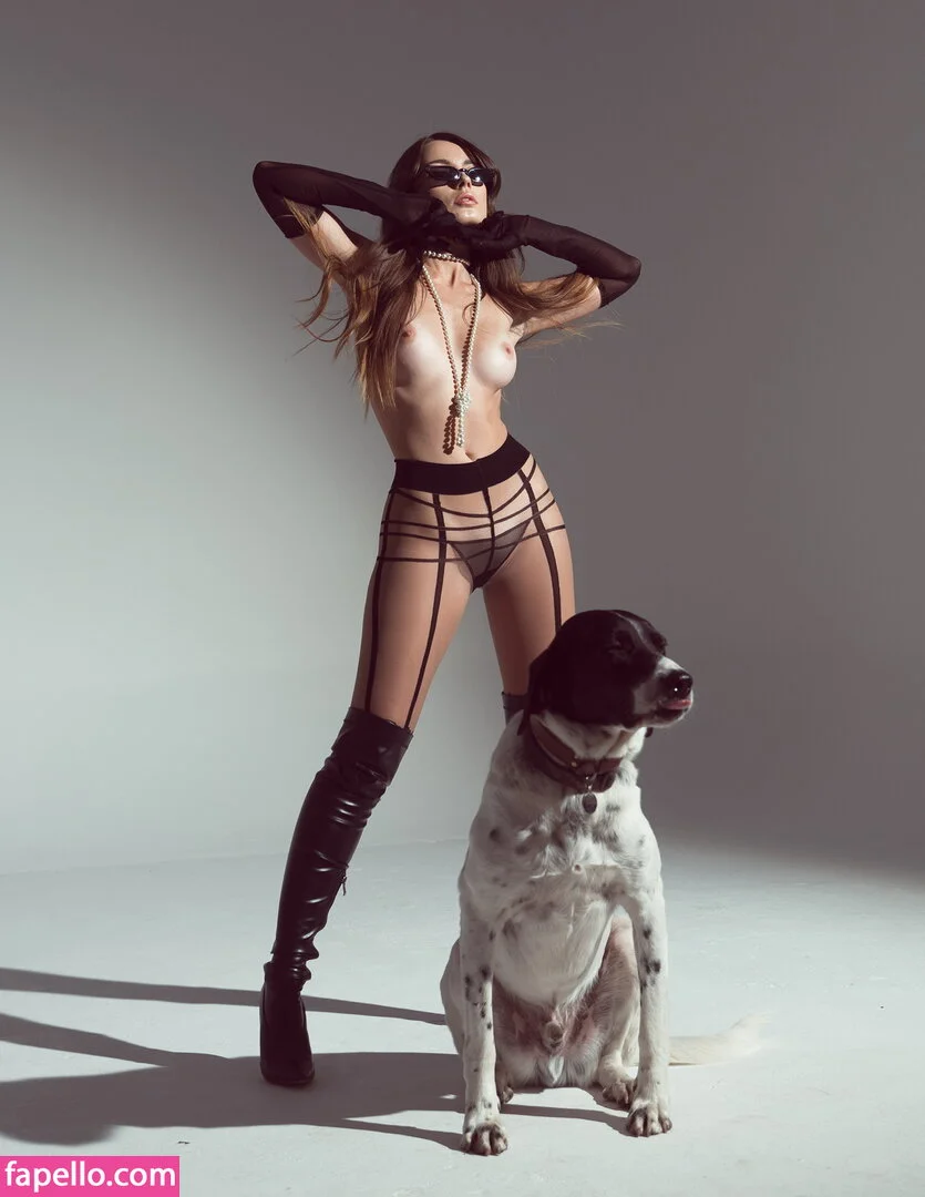 Anna Zapala Onlyfans Photo Gallery 