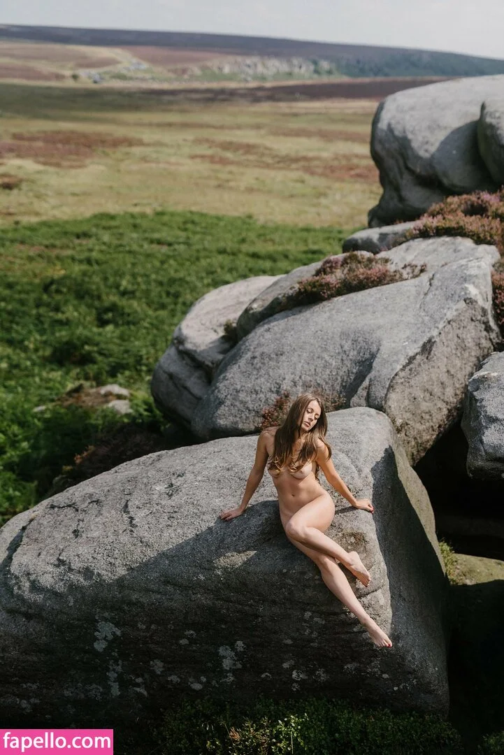 Anna Zapala Onlyfans Photo Gallery 