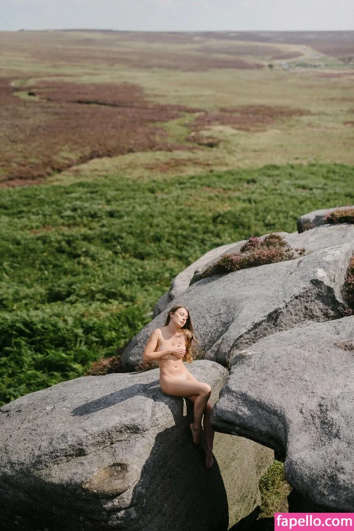 Anna Zapala Onlyfans Photo Gallery 