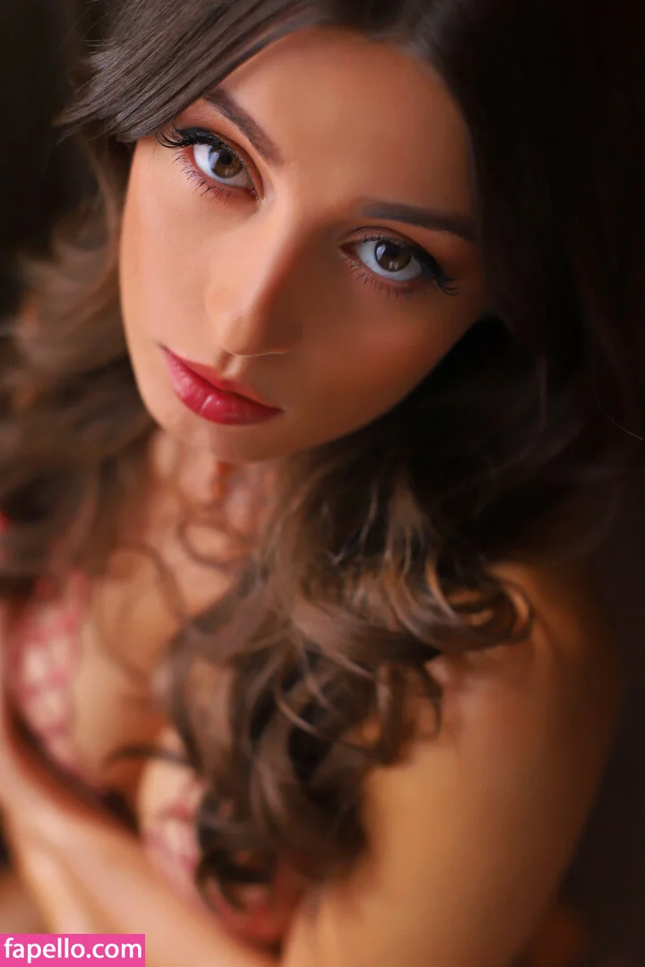 Anna Zapala Onlyfans Photo Gallery 