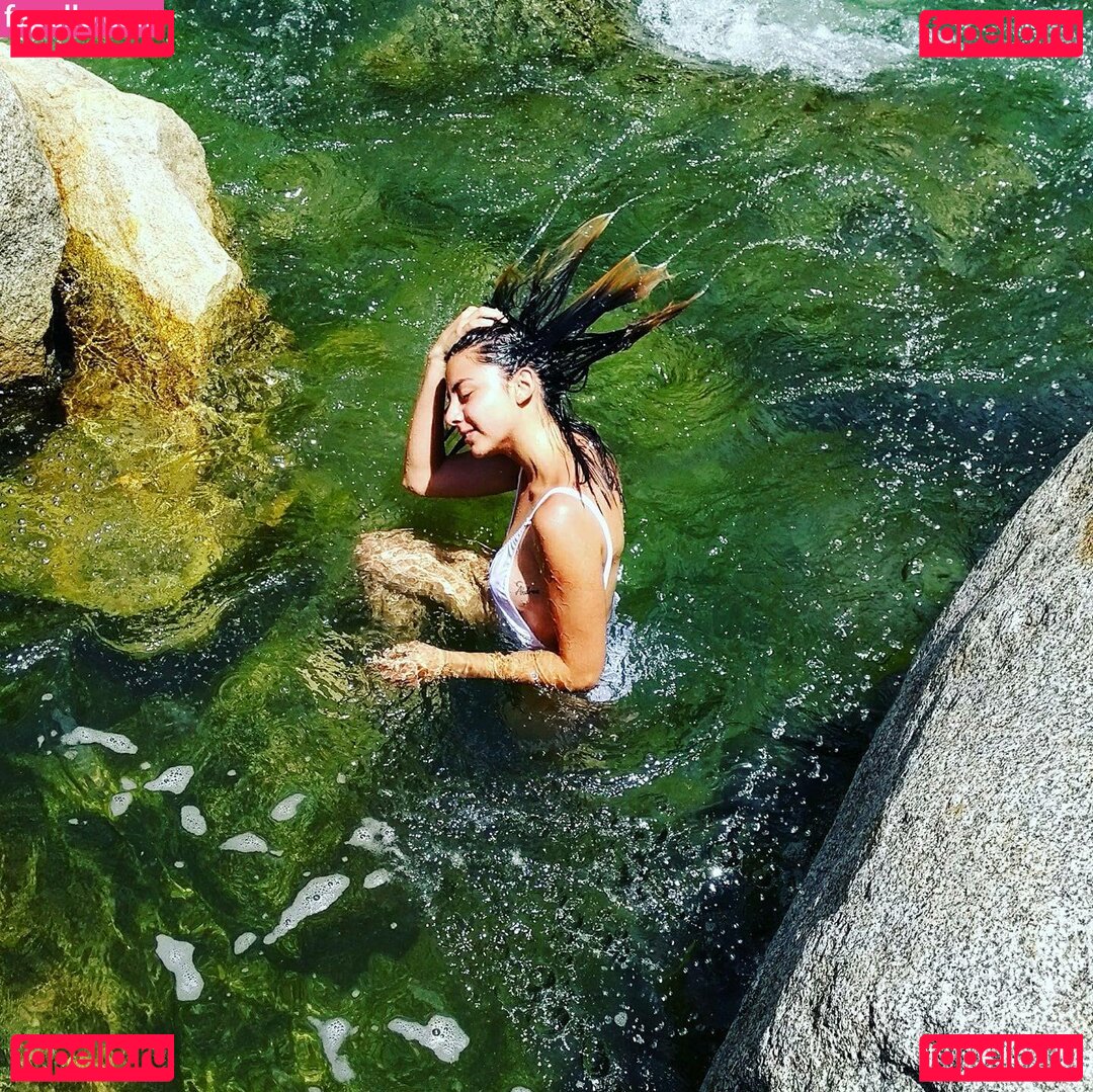 Manuela Velez Nude Onlyfans Photo 16