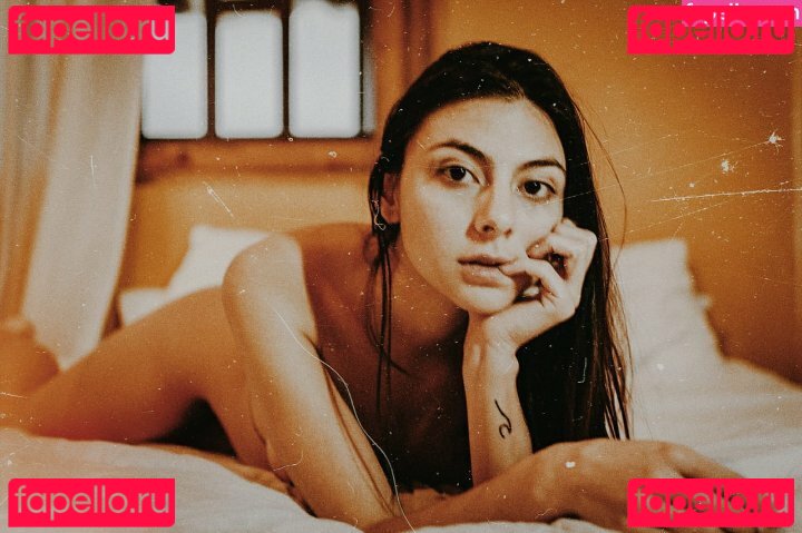 Manuela Velez Nude Onlyfans Photo 4