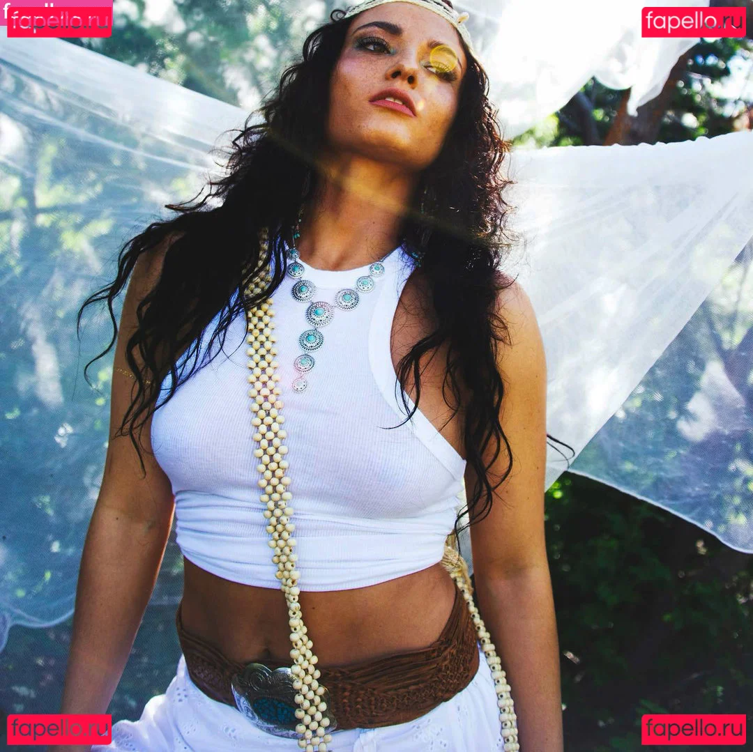 Chanyota Onlyfans Photo Gallery 